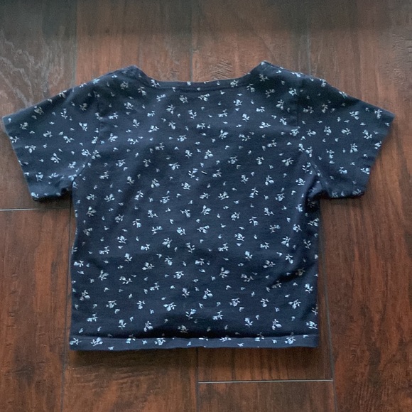 brandy melville top - Picture 2 of 2